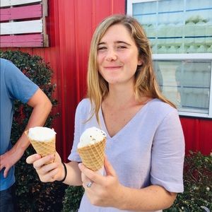 Meet your Posher, Emma